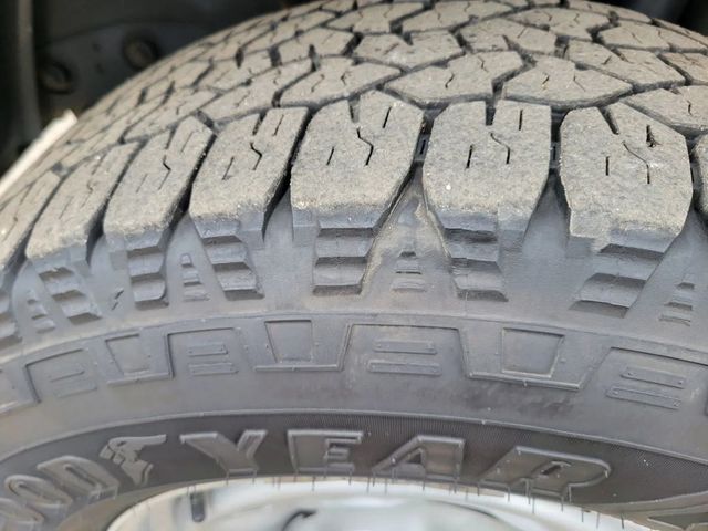 2022 Ram 2500 Crew Cab Tradesman Pickup 4D 8 ft - 22952770 - 23