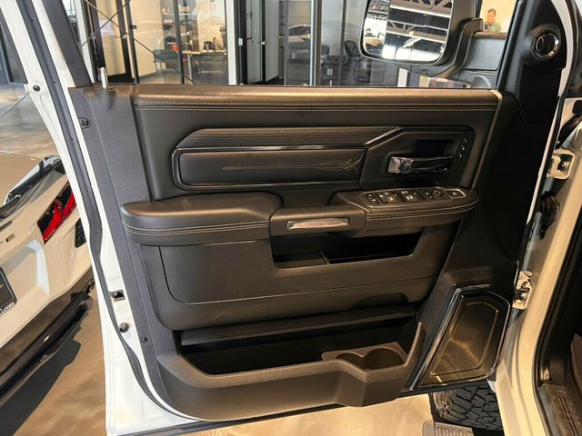 2022 Ram 3500 3500/Limited/4x4/HighOutput/MoonRoof/Level1Group/NightPkg/NAV - 23020895 - 13