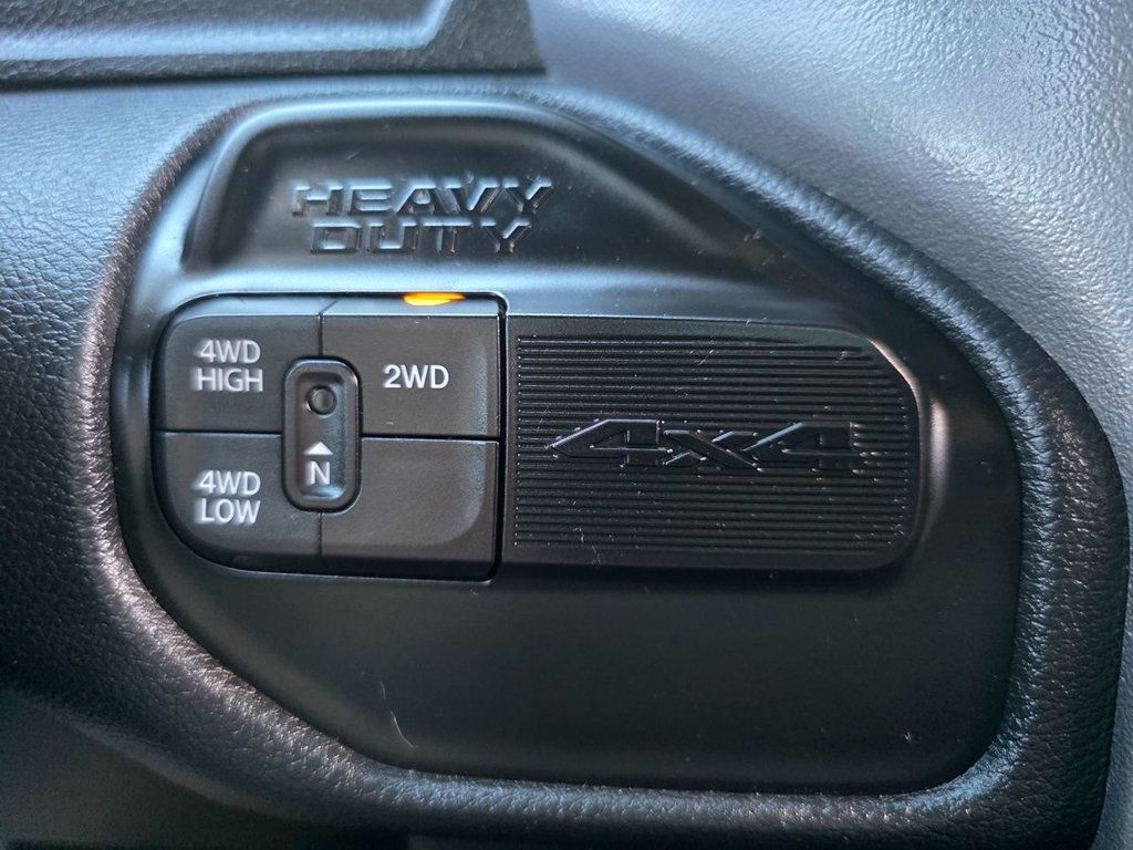 2022 Ram 3500 Big Horn 4x4 Crew Cab 8' Box - 22946647 - 17