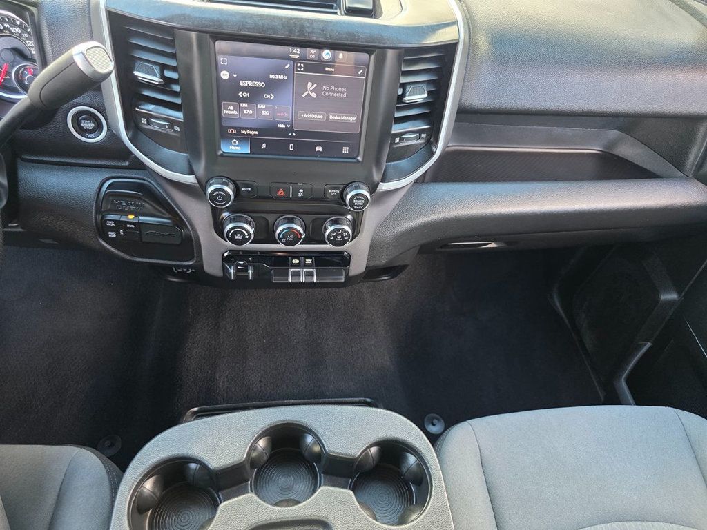 2022 Ram 3500 Big Horn 4x4 Crew Cab 8' Box - 22946647 - 20