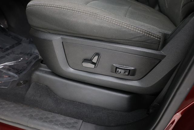 2022 Ram 3500 Big Horn 4x4 Crew Cab 8' Box - 22943165 - 7