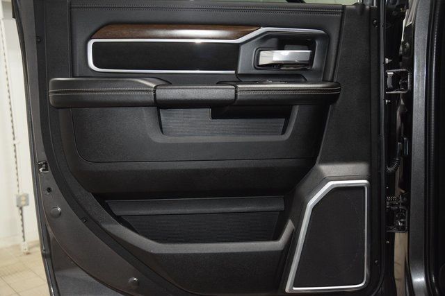 2022 Ram 3500 Laramie 4x4 Crew Cab 8' Box - 22888257 - 46