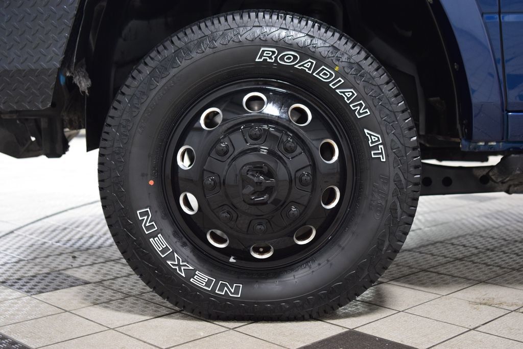 2022 Ram 3500 Laramie 4x4 Crew Cab 8' Box - 23024952 - 28