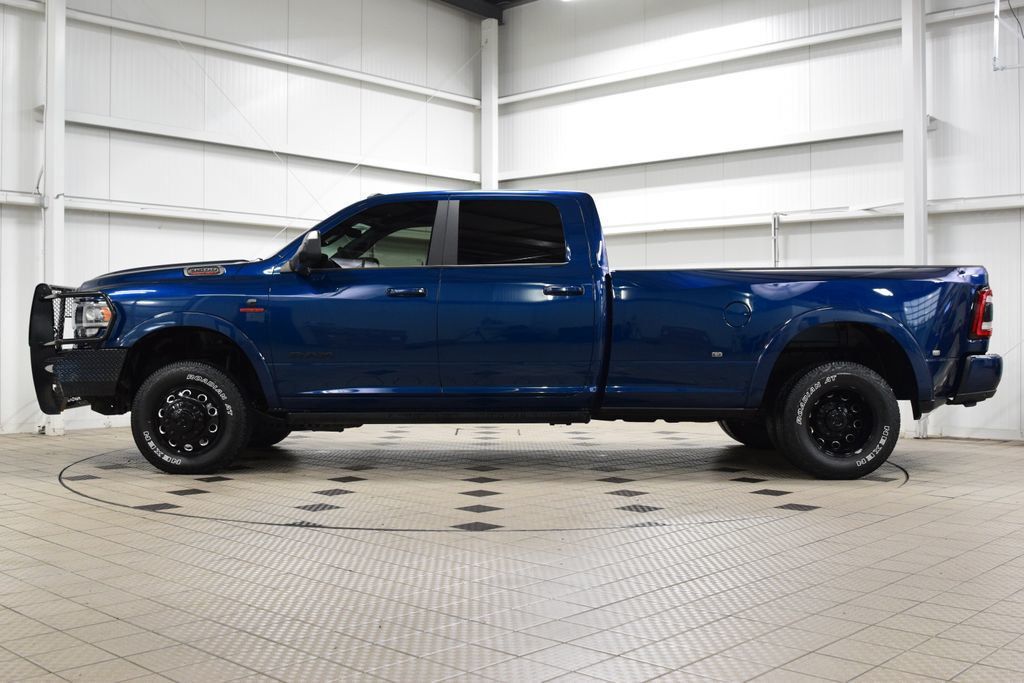 2022 Ram 3500 Laramie 4x4 Crew Cab 8' Box - 23024952 - 3