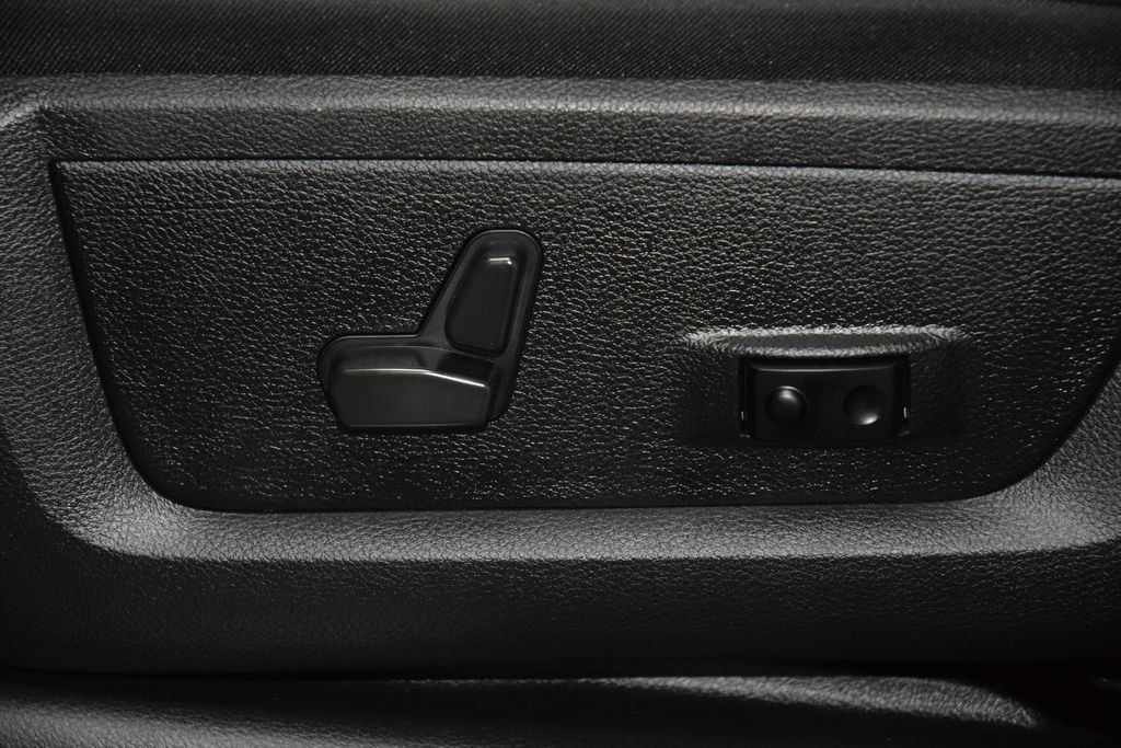 2022 Ram 3500 Laramie 4x4 Crew Cab 8' Box - 23024952 - 49