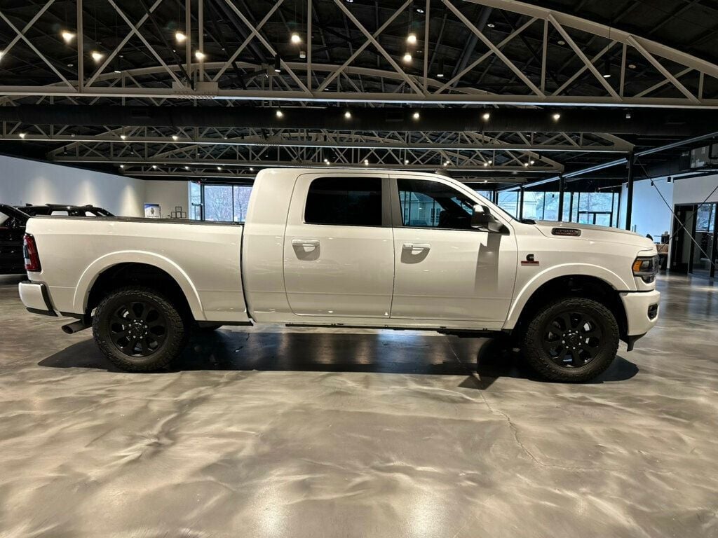 2022 Ram 3500 Laramie/MegaCab/4x4/HiOutputDiesel/NightEdition/Htd&CldSeats - 22767669 - 5