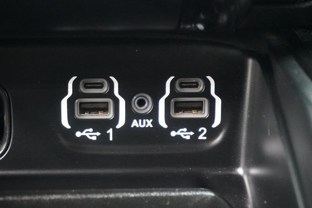 2022 Ram 3500 Limited 4x4 Crew Cab 8' Box - 23027044 - 25