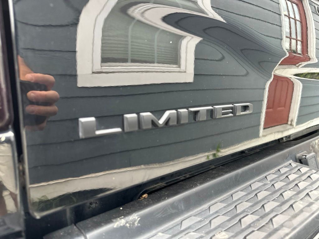 2022 Ram 3500 Limited 4x4 Mega Cab 6'4" Box - 23070080 - 13