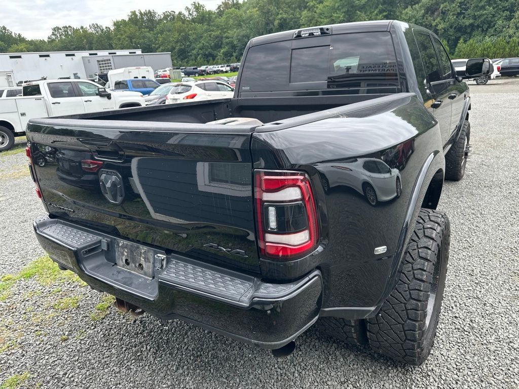 2022 Ram 3500 Limited 4x4 Mega Cab 6'4" Box - 23070080 - 14