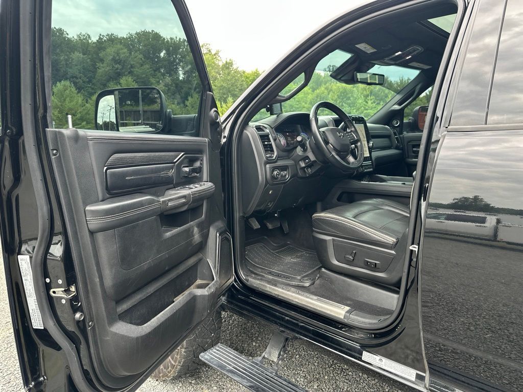 2022 Ram 3500 Limited 4x4 Mega Cab 6'4" Box - 23070080 - 20