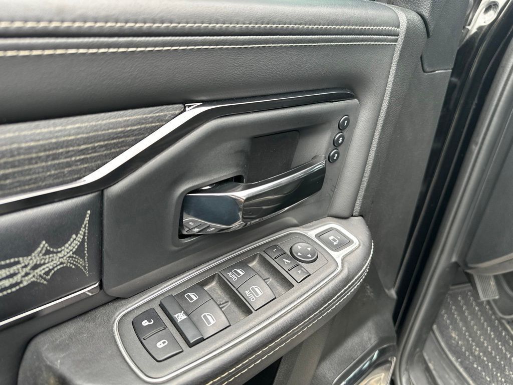 2022 Ram 3500 Limited 4x4 Mega Cab 6'4" Box - 23070080 - 22