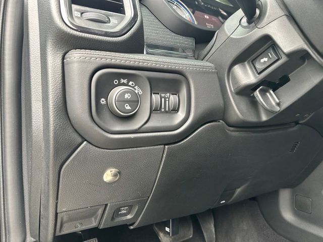 2022 Ram 3500 Limited 4x4 Mega Cab 6'4" Box - 23070080 - 25