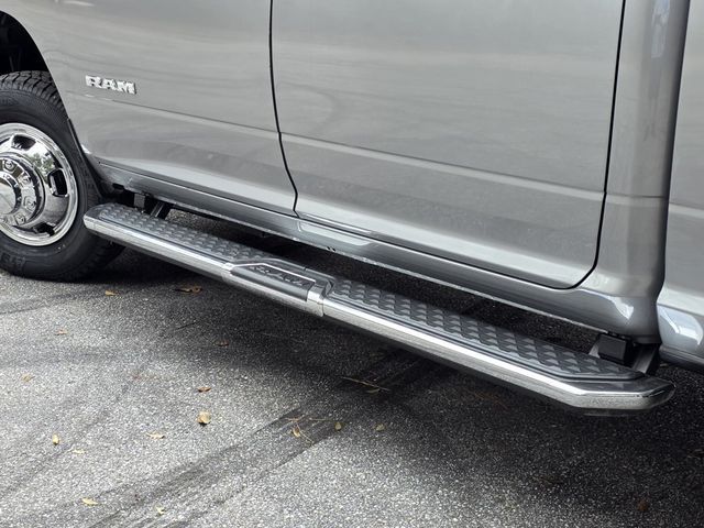 2022 Ram 3500 Tradesman 4x4 Crew Cab 8' Box - 22985439 - 27