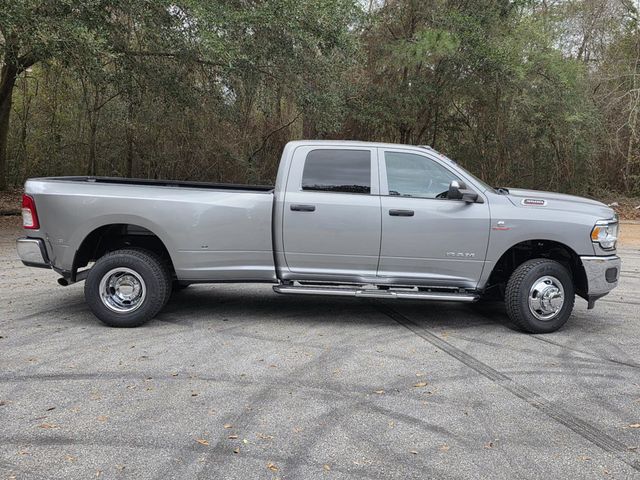 2022 Ram 3500 Tradesman 4x4 Crew Cab 8' Box - 22985439 - 36