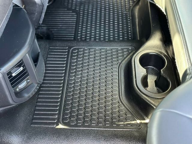 2022 Ram 3500 Tradesman 4x4 Crew Cab 8' Box - 22933675 - 17