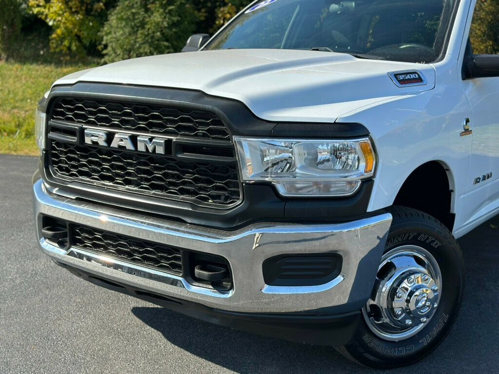 2022 Ram 3500 Tradesman photo 2