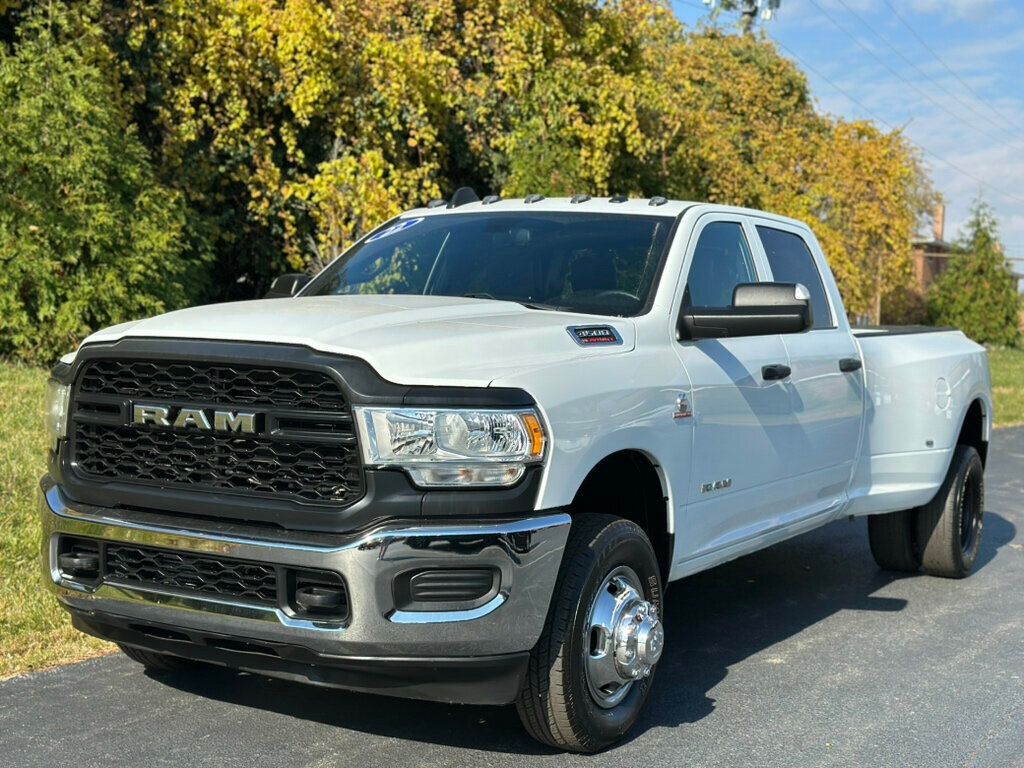 2022 Ram 3500 Tradesman photo 3