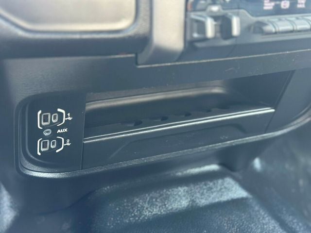 2022 Ram 3500 Tradesman 4x4 Crew Cab 8' Box - 22933675 - 43