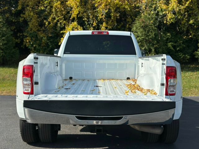 2022 Ram 3500 Tradesman 4x4 Crew Cab 8' Box - 22933675 - 7