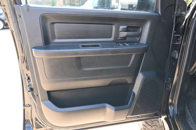 2022 Ram 3500 Tradesman 4x4 Crew Cab 8' Box with Uconnect 5 8.4'' Touchscreen - 22936597 - 9