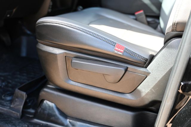 2022 Ram 3500 Tradesman 4x4 Crew Cab 8' Box with Uconnect 5 8.4'' Touchscreen - 22936597 - 10