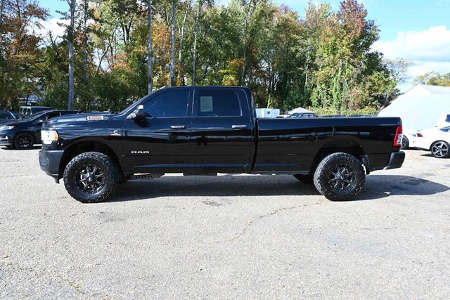 2022 Ram 3500 Tradesman 4x4 Crew Cab 8' Box with Uconnect 5 8.4'' Touchscreen - 22936597 - 1