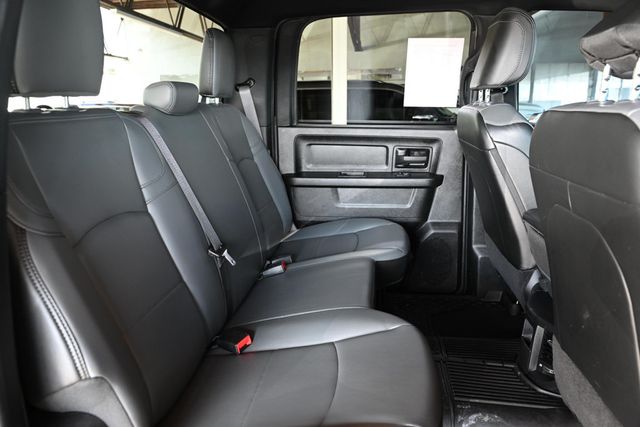 2022 Ram 3500 Tradesman 4x4 Crew Cab 8' Box with Uconnect 5 8.4'' Touchscreen - 22936597 - 21