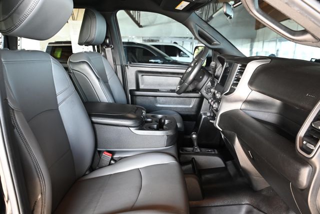 2022 Ram 3500 Tradesman 4x4 Crew Cab 8' Box with Uconnect 5 8.4'' Touchscreen - 22936597 - 22