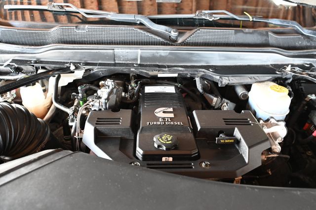 2022 Ram 3500 Tradesman 4x4 Crew Cab 8' Box with Uconnect 5 8.4'' Touchscreen - 22936597 - 24