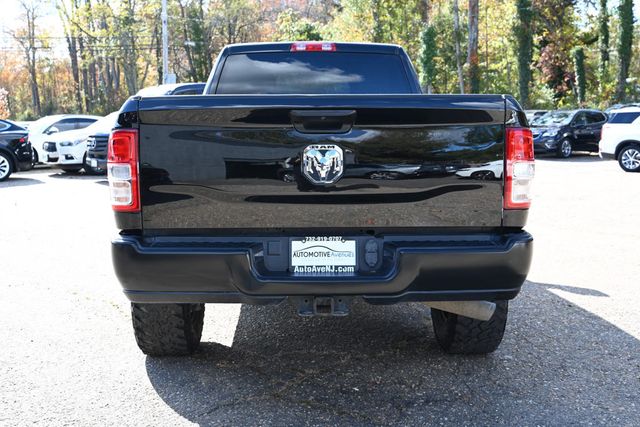 2022 Ram 3500 Tradesman 4x4 Crew Cab 8' Box with Uconnect 5 8.4'' Touchscreen - 22936597 - 3