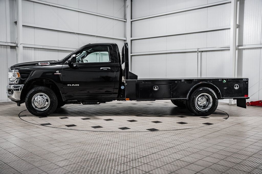 2022 Ram 3500 Chassis Cab 3500 REG CAB 4X4 * 6.7 CUMMINS * 11' CM FLATBED * LOCAL TRADE - 22694545 - 3