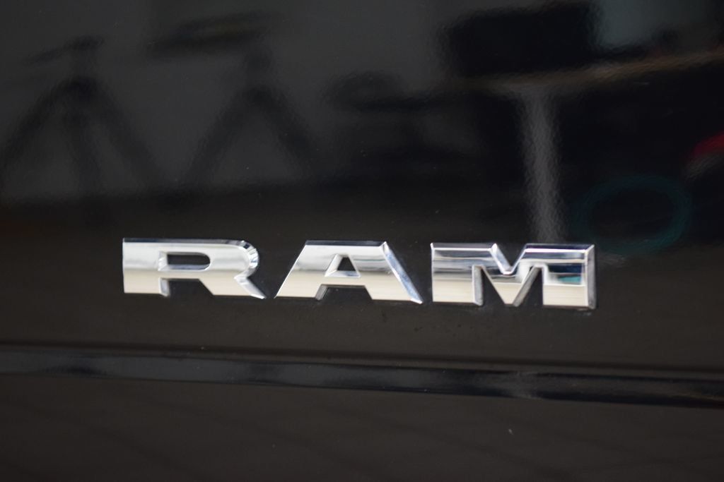2022 Ram 3500 Chassis Cab 3500 REG CAB 4X4 * CUMMINS * 11' FLATBED * LOCAL TRADE - 23041649 - 10