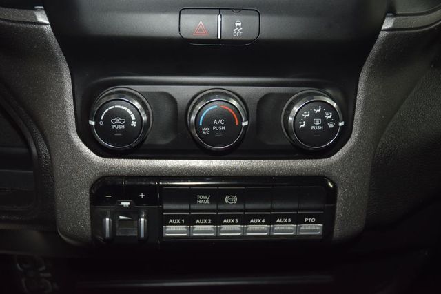 2022 Ram 3500 Chassis Cab 3500 REG CAB 4X4 * CUMMINS * 11' FLATBED * LOCAL TRADE - 23041649 - 24