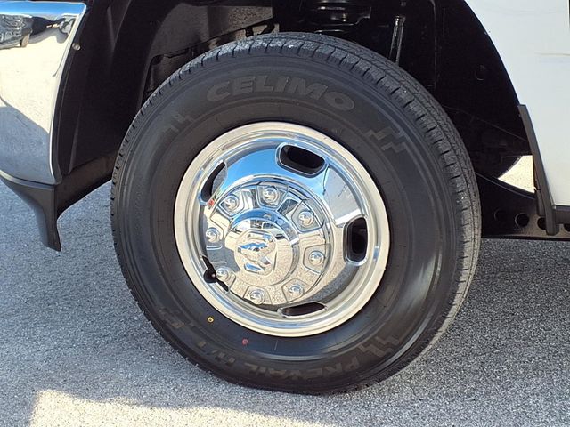 2022 Ram 3500 Chassis Cab CC 9' Flatbed - 22977502 - 43