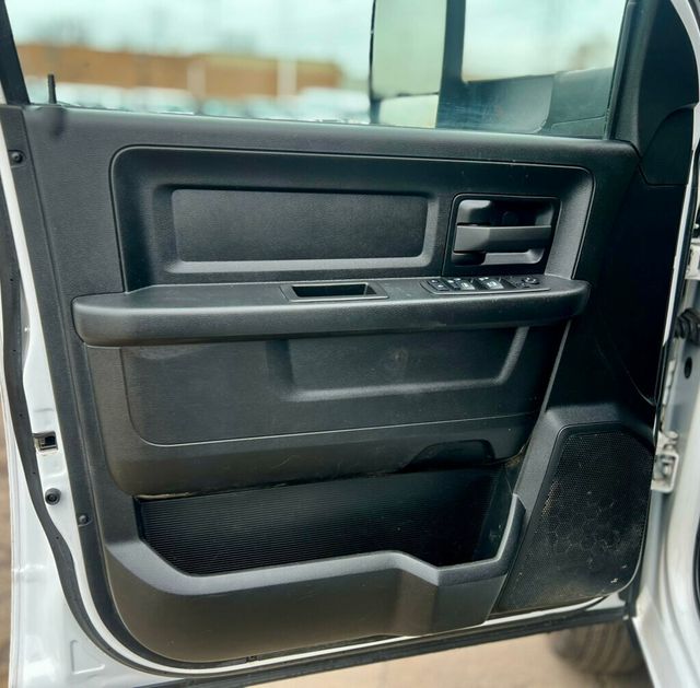 2022 Ram 3500 Chassis Cab Tradesman 4WD Crew Cab 60" CA 172.4" WB - 22980562 - 11