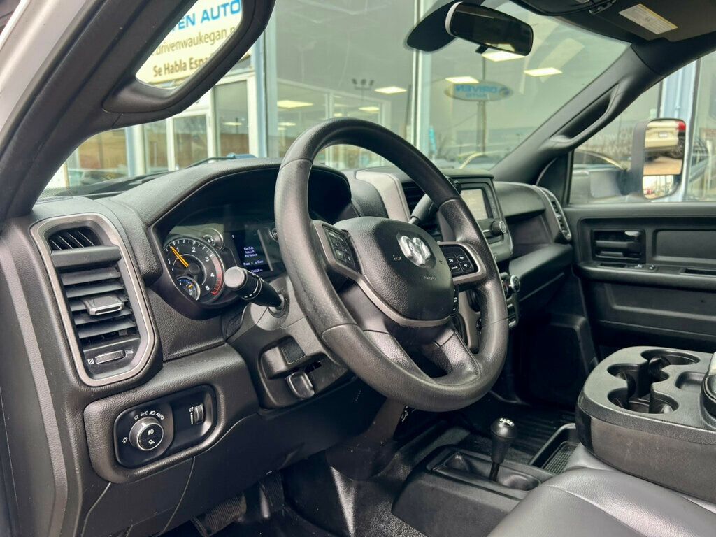 2022 Ram 3500 Chassis Cab Tradesman 4WD Crew Cab 60" CA 172.4" WB - 22980562 - 12