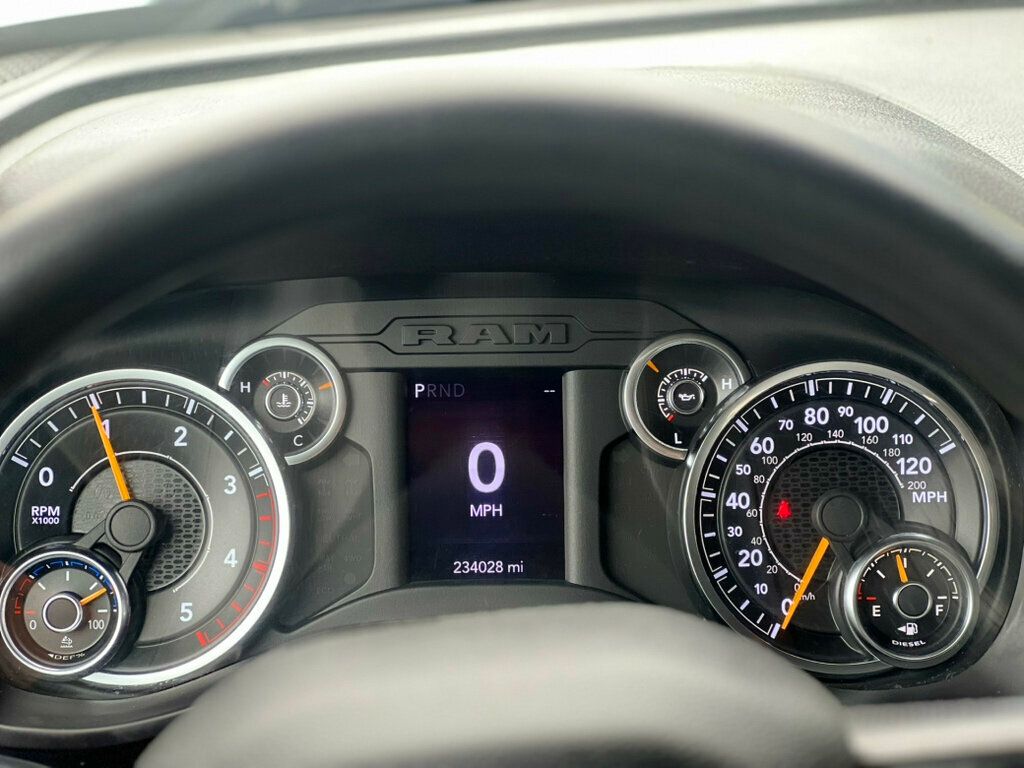 2022 Ram 3500 Chassis Cab Tradesman 4WD Crew Cab 60" CA 172.4" WB - 22980562 - 18