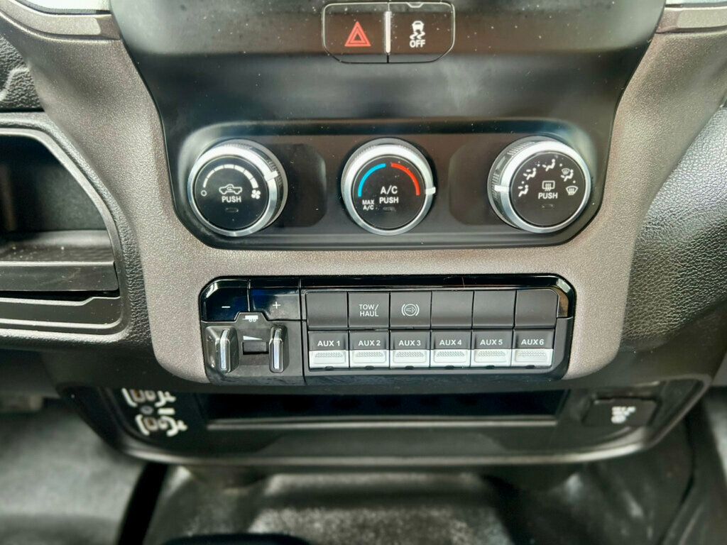 2022 Ram 3500 Chassis Cab Tradesman 4WD Crew Cab 60" CA 172.4" WB - 22980562 - 22