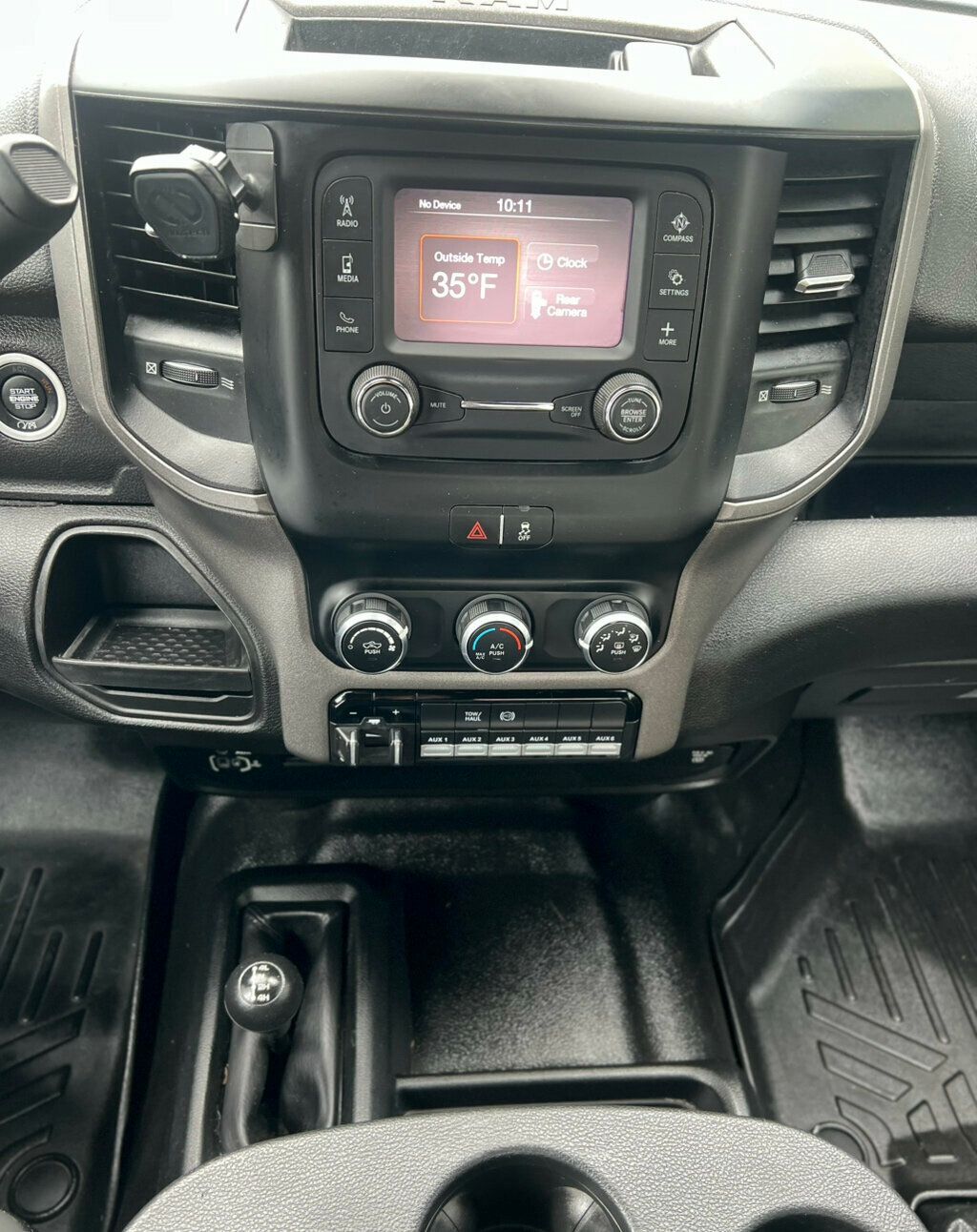 2022 Ram 3500 Chassis Cab Tradesman 4WD Crew Cab 60" CA 172.4" WB - 22980562 - 23