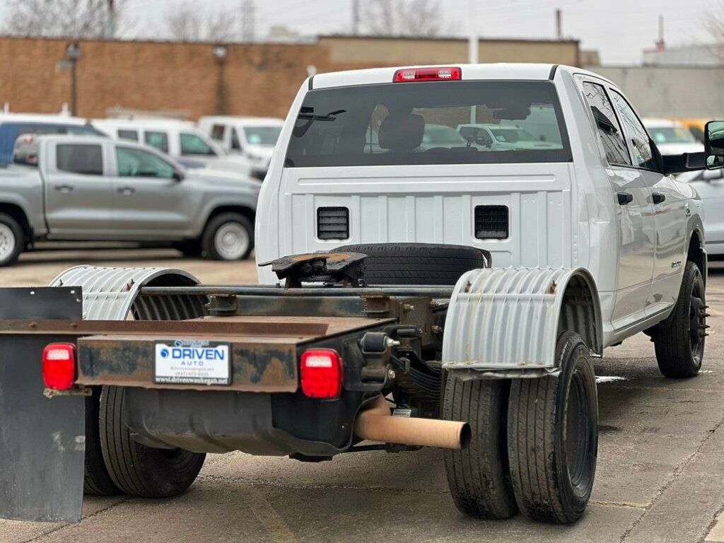 2022 Ram 3500 Chassis Cab Tradesman 4WD Crew Cab 60" CA 172.4" WB - 22980562 - 31