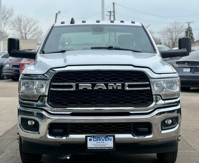 2022 Ram 3500 Chassis Cab Tradesman 4WD Crew Cab 60" CA 172.4" WB - 22980562 - 32