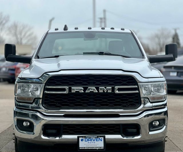 2022 Ram 3500 Chassis Cab Tradesman 4WD Crew Cab 60" CA 172.4" WB - 22980562 - 5