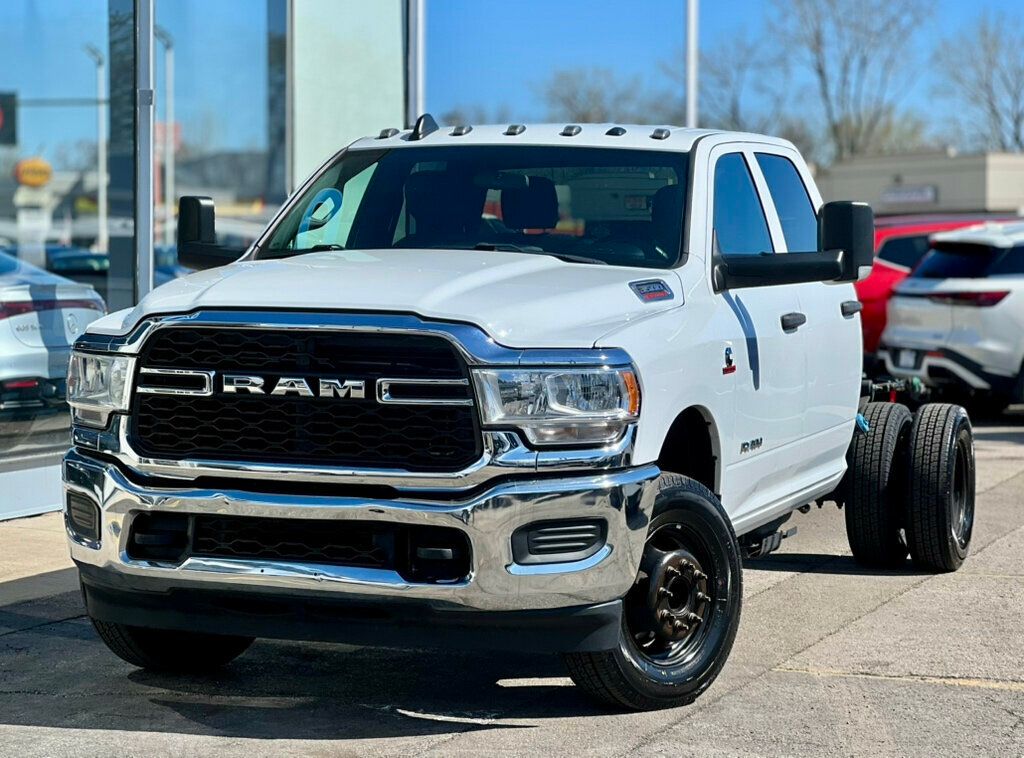 2022 Ram 3500 Chassis Cab Tradesman 4WD Crew Cab 60" CA 172.4" WB - 23011766 - 32