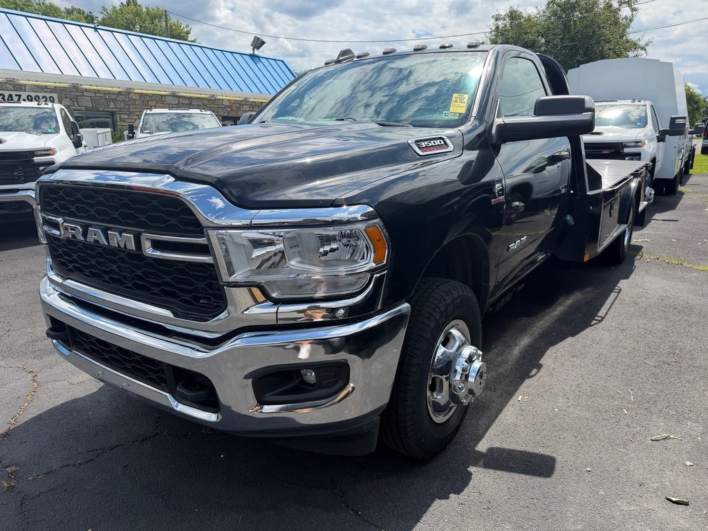 2022 Ram 3500 Chassis Cab Tradesman 4WD Reg Cab 84" CA 167.5" WB - 23041649 - 4