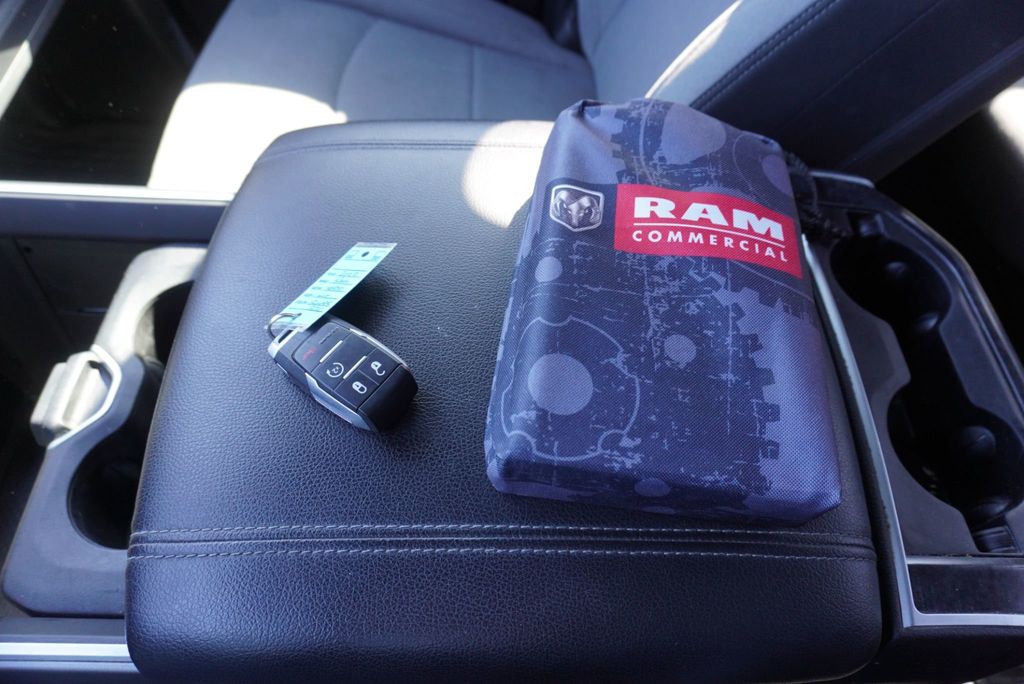 2022 Ram 4500 Chassis Cab SLT - 22997130 - 46