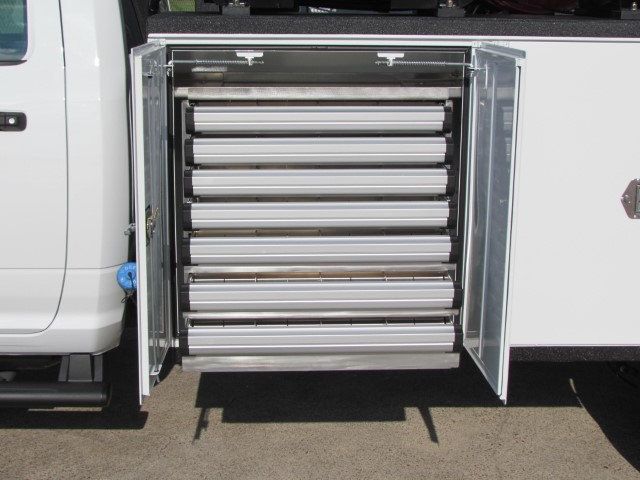 2022 RAM 5500 Mechanics Service Truck 4x4 - 21210598 - 9