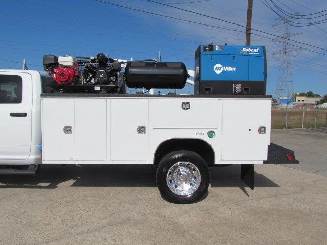 2022 RAM 5500 Mechanics Service Truck 4x4 - 21219900 - 9