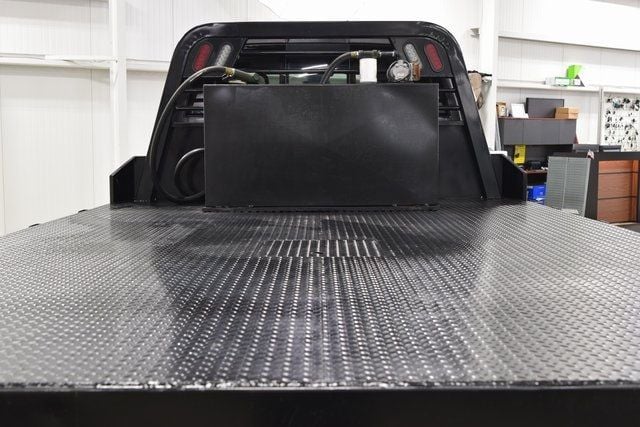 2022 Ram 5500 Chassis Cab 5500 CREW LARAMIE 4X4 * CUMMINS * 11' FLATBED W/ AUX TANK - 22955173 - 18