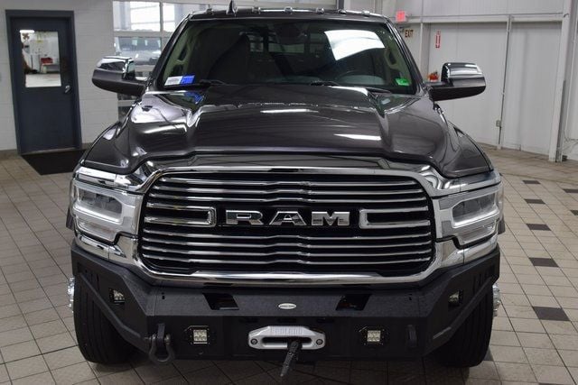 2022 Ram 5500 Chassis Cab 5500 CREW LARAMIE 4X4 * CUMMINS * 11' FLATBED W/ AUX TANK - 22955173 - 1