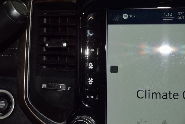 2022 Ram 5500 Chassis Cab 5500 CREW LARAMIE 4X4 * CUMMINS * 11' FLATBED W/ AUX TANK - 22955173 - 26